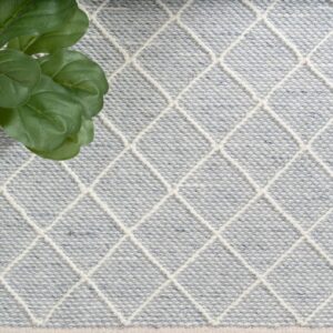 Modern Diamond Pattern Flatweave Rug in Soft Grey & Ivory